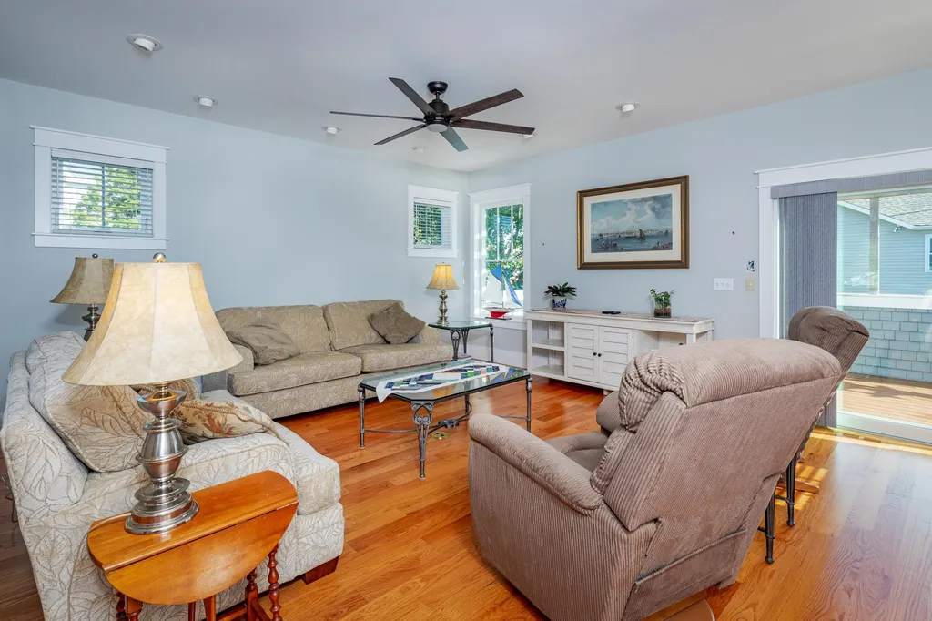 6 Cora Avenue Hampton NH 03842