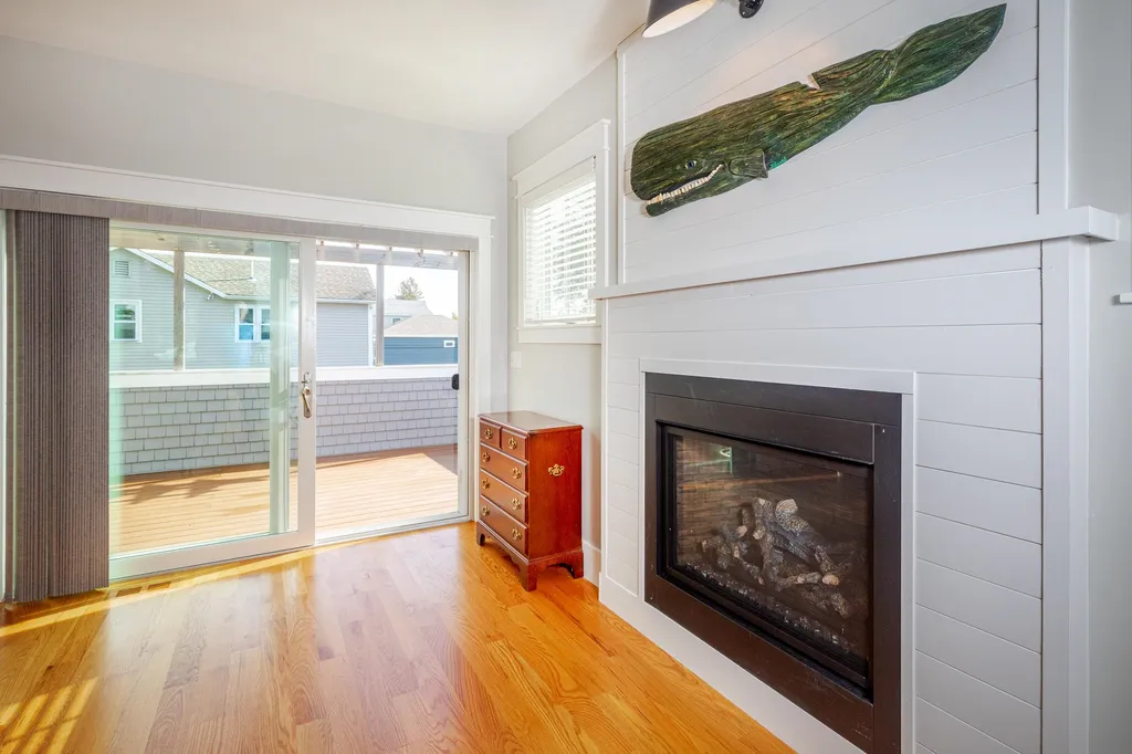 6 Cora Avenue Hampton NH 03842