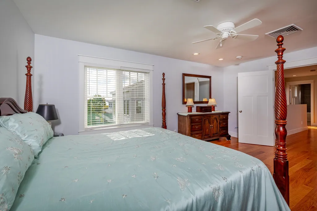6 Cora Avenue Hampton NH 03842