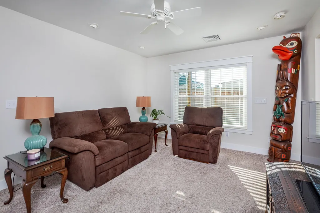 6 Cora Avenue Hampton NH 03842