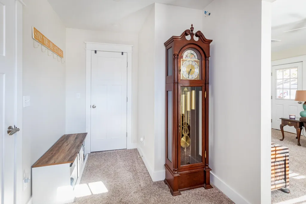 6 Cora Avenue Hampton NH 03842