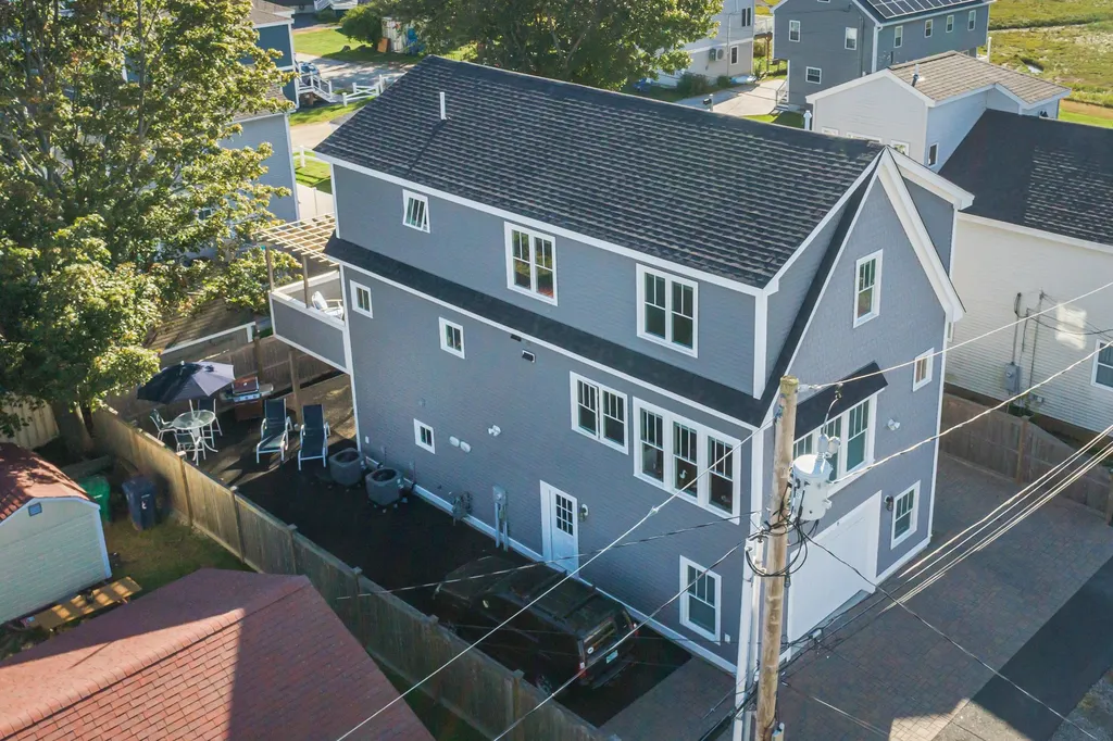 6 Cora Avenue Hampton NH 03842