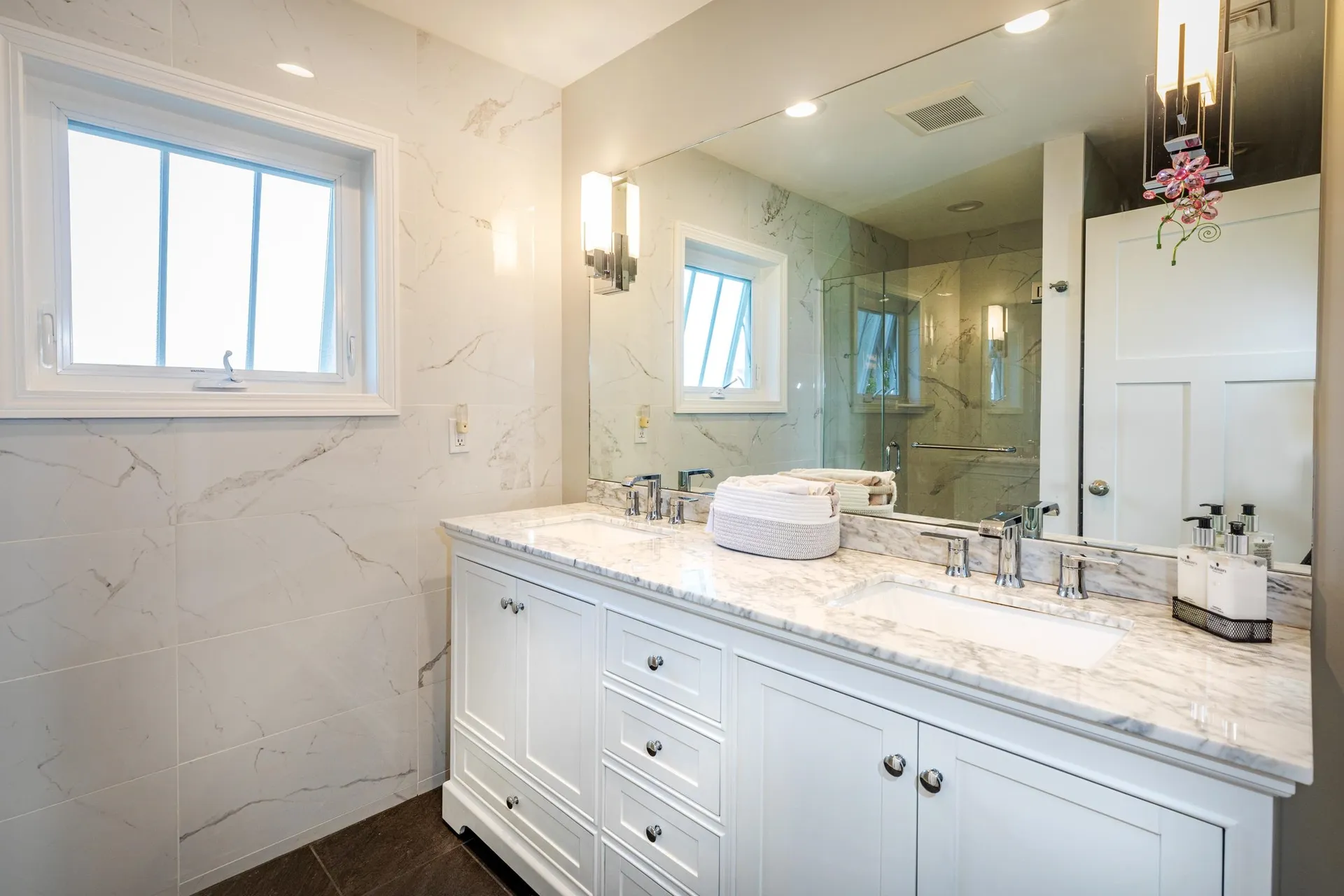 6 Cora Avenue Hampton NH 03842