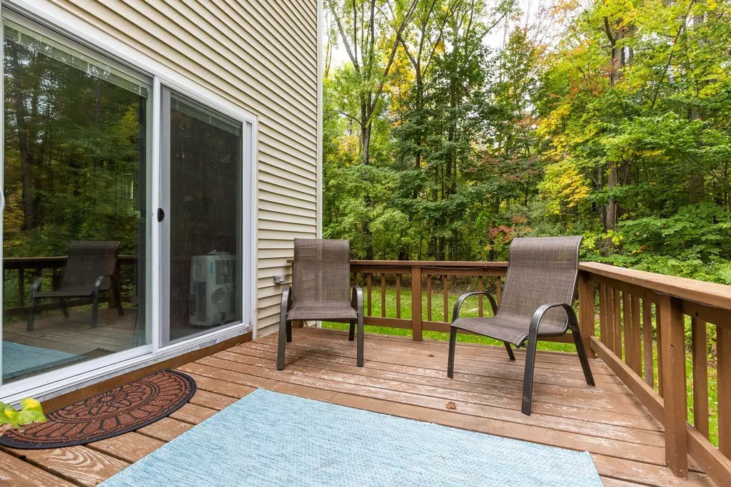 11 Patriots Lane Eliot ME 03903