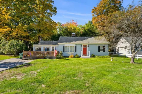 32 Border Street Amherst NH 03031