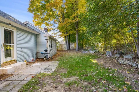 32 Border Street Amherst NH 03031