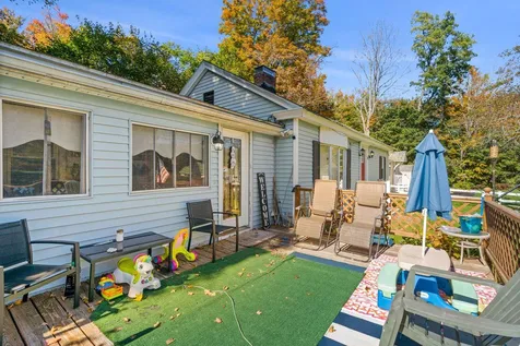 32 Border Street Amherst NH 03031
