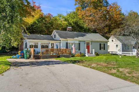 32 Border Street Amherst NH 03031
