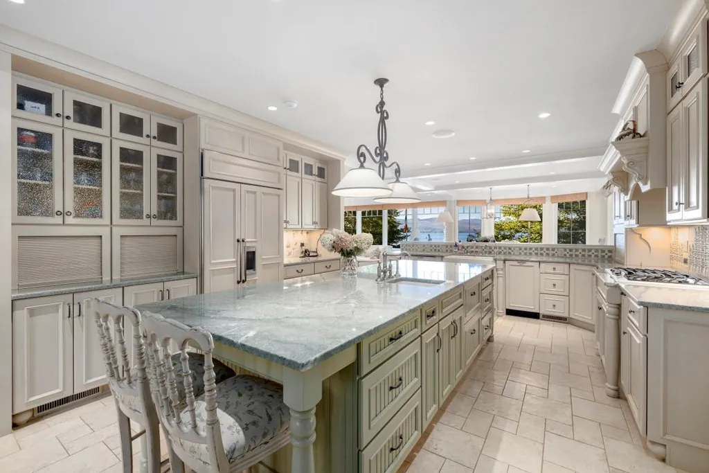 308 & 309 Sewall Road Wolfeboro NH 03894