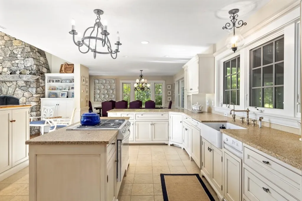 308 & 309 Sewall Road Wolfeboro NH 03894