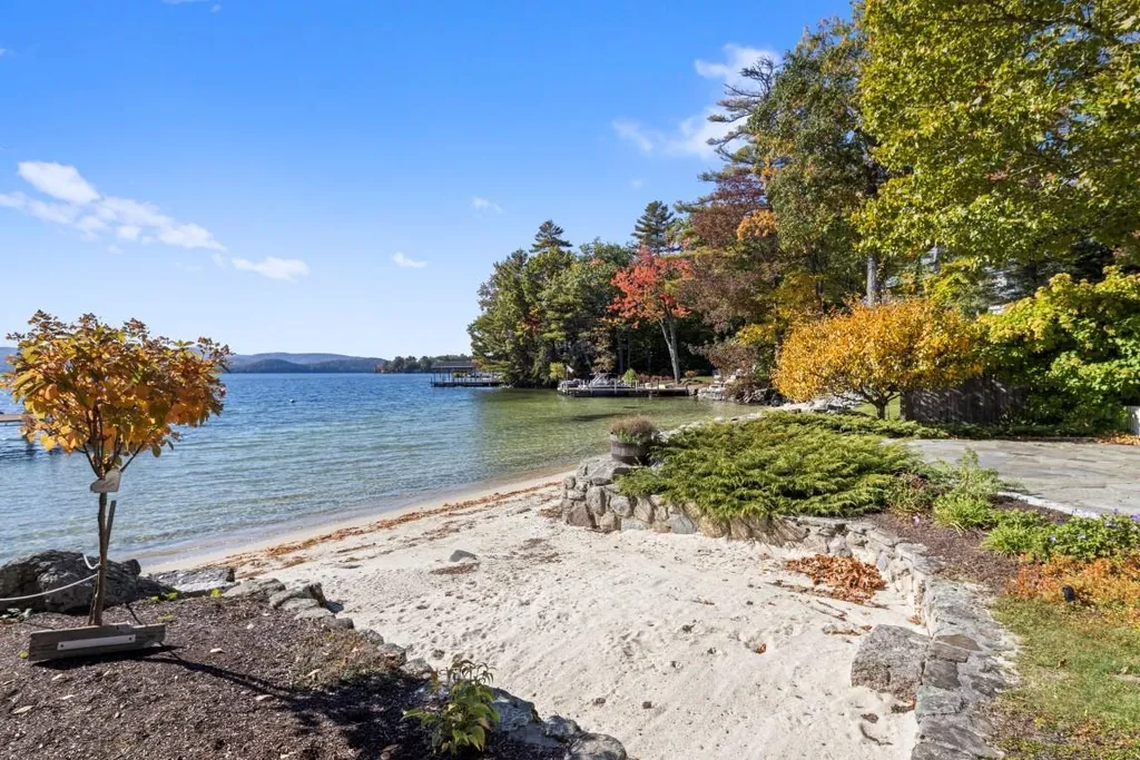 308 & 309 Sewall Road Wolfeboro NH 03894