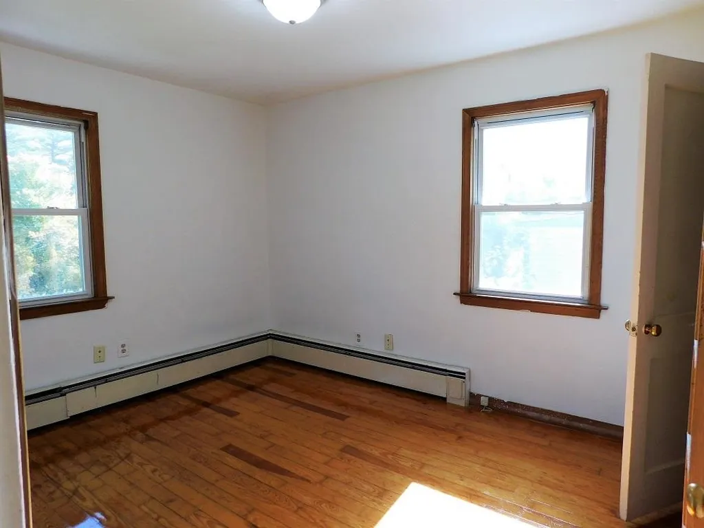 82 Garrity Road Lee NH 03861