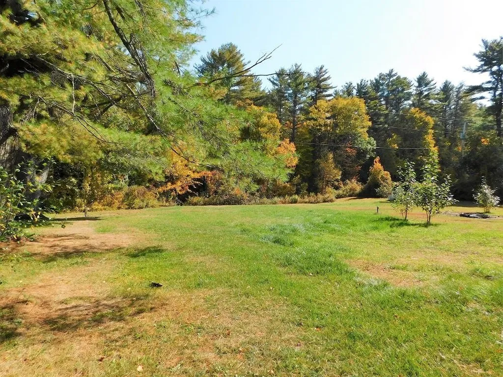 82 Garrity Road Lee NH 03861