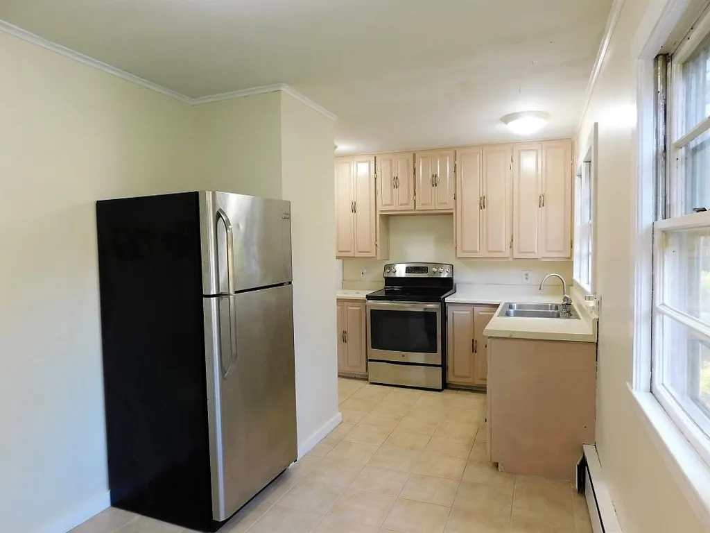 82 Garrity Road Lee NH 03861