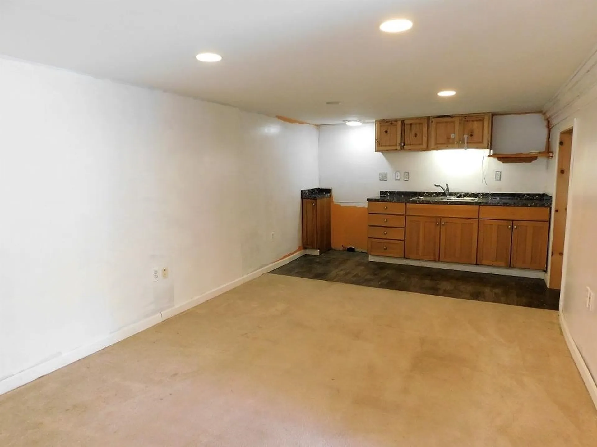 82 Garrity Road Lee NH 03861