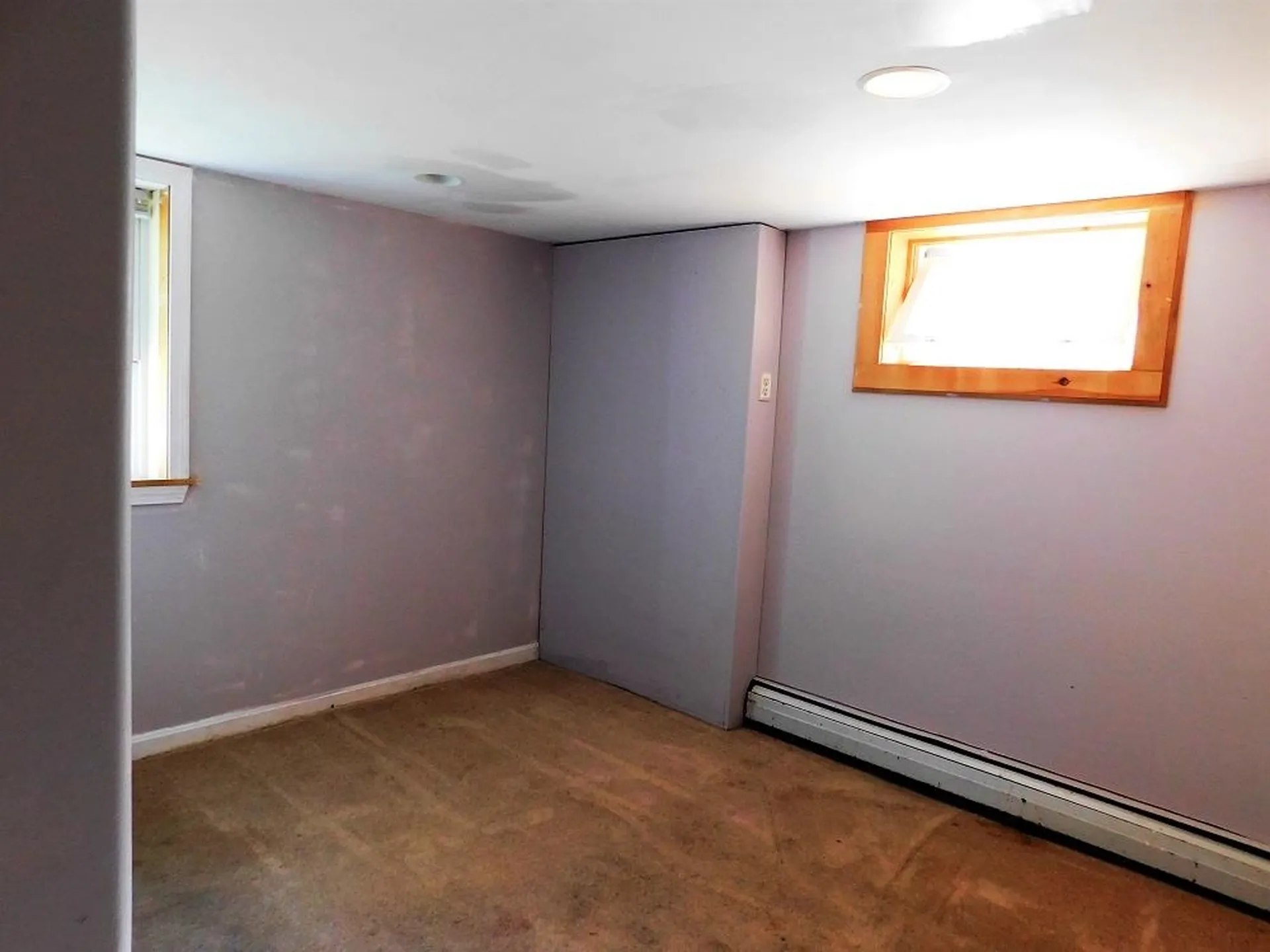 82 Garrity Road Lee NH 03861