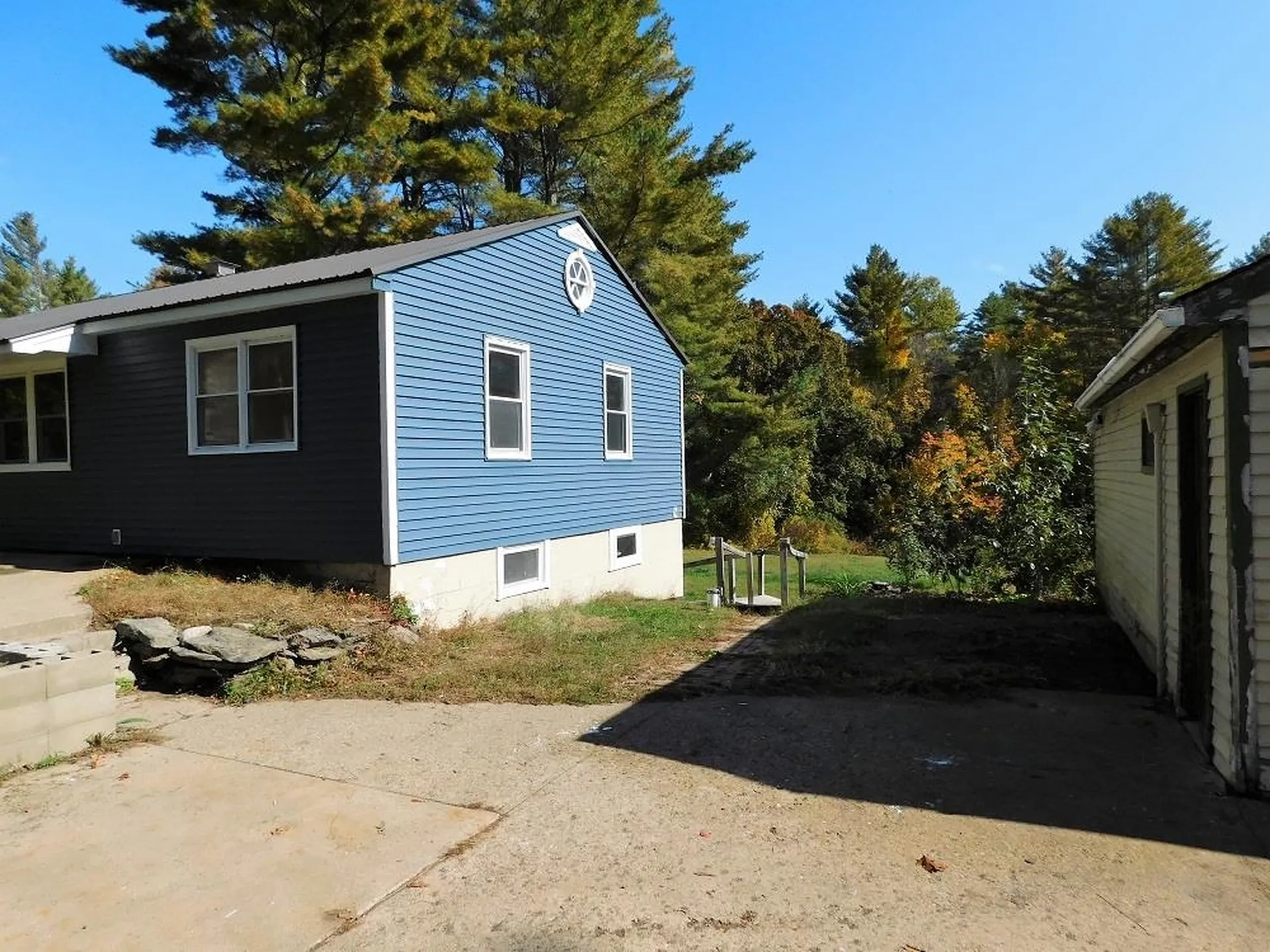 82 Garrity Road Lee NH 03861