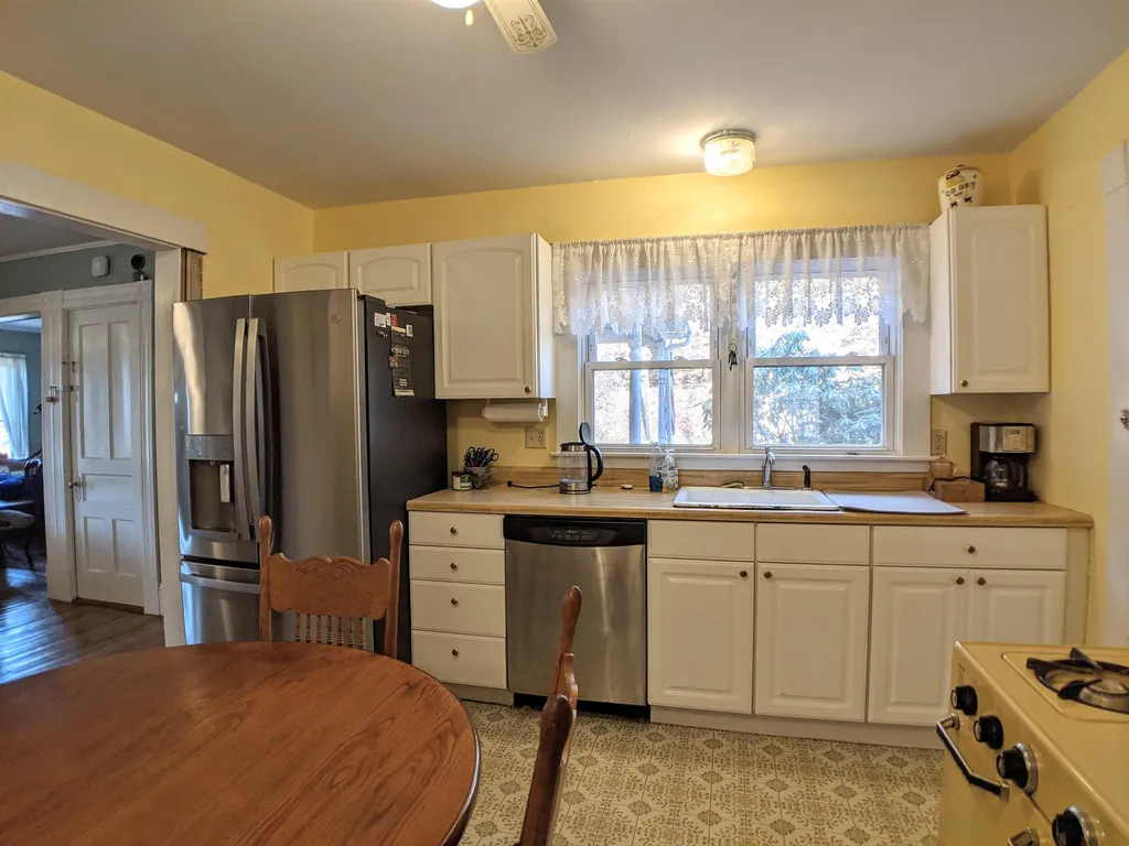 667 Laconia Road Tilton NH 03276