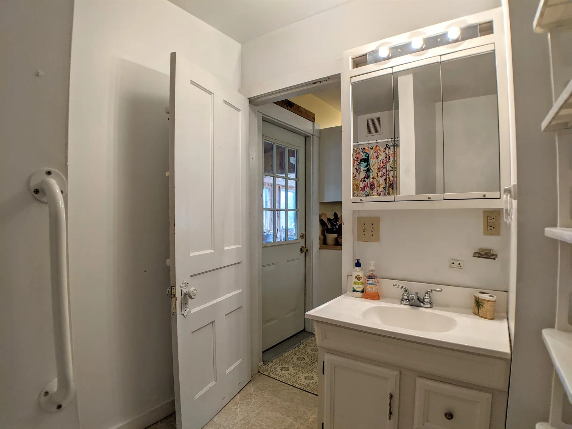 667 Laconia Road Tilton NH 03276