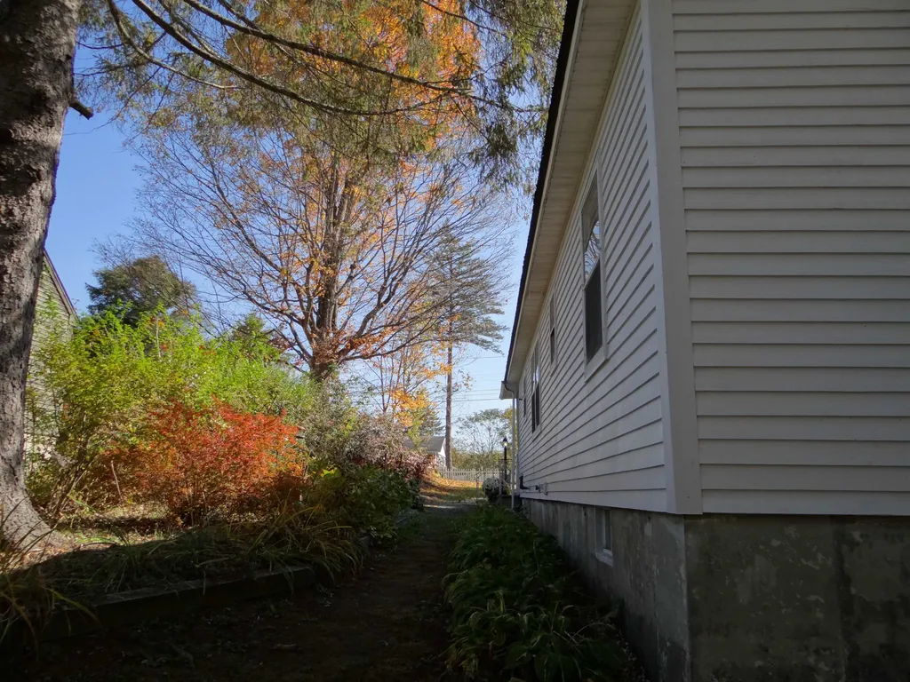 103 Albert Street Hartford VT 05001