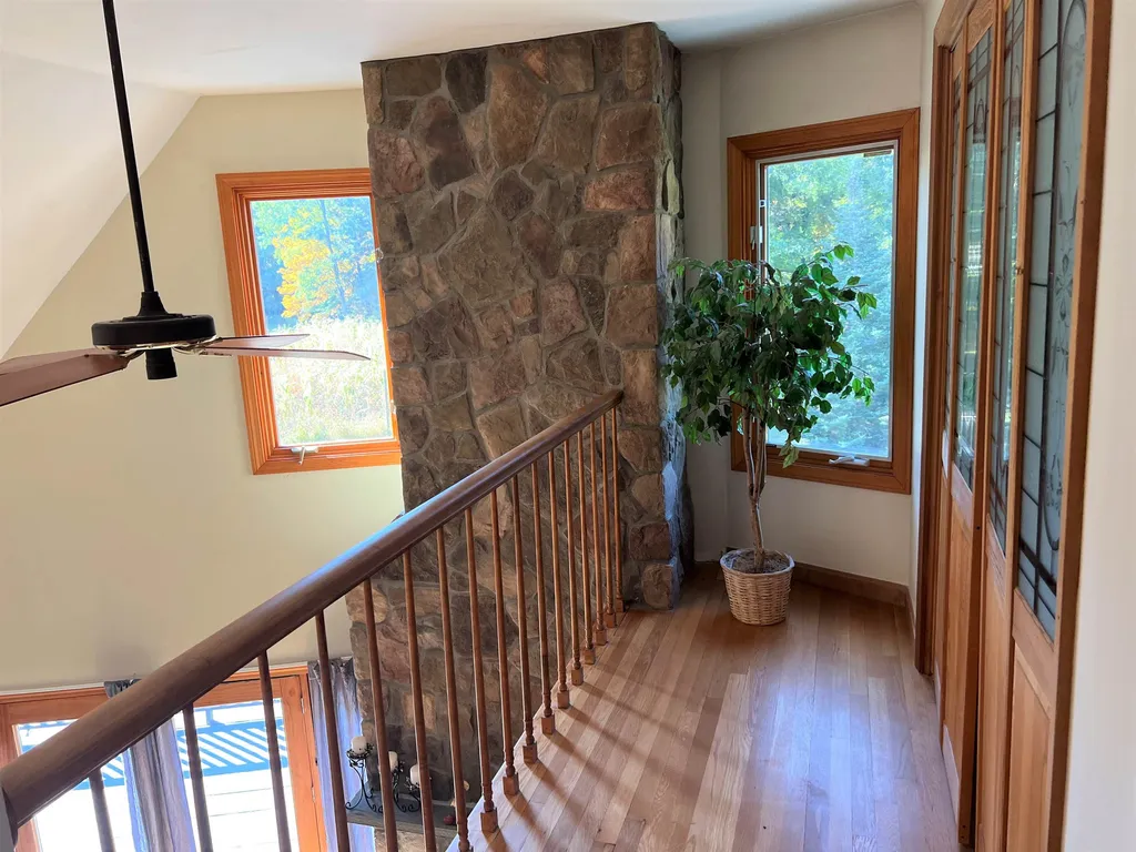 33 Meetinghouse Road Merrimack NH 03054