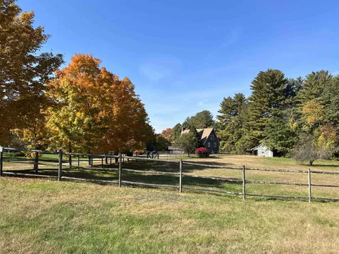 33 Meetinghouse Road Merrimack NH 03054