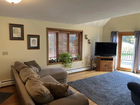 33 Meetinghouse Road Merrimack NH 03054