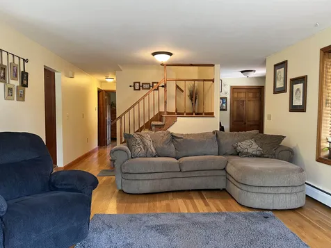 33 Meetinghouse Road Merrimack NH 03054