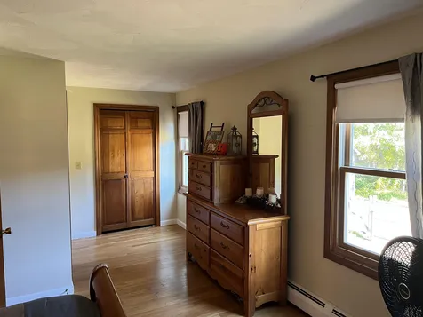 33 Meetinghouse Road Merrimack NH 03054