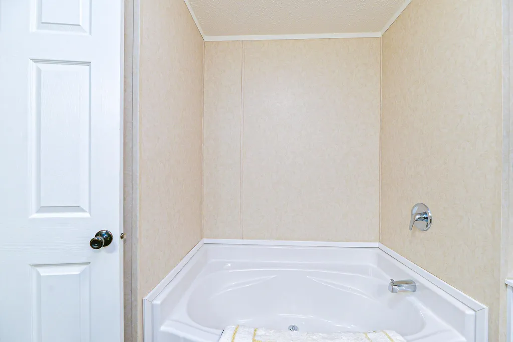 13 Sullivan Drive Allenstown NH 03275