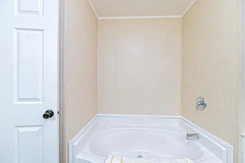 13 Sullivan Drive Allenstown NH 03275