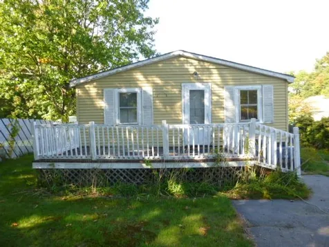 31 W Hobart Street Nashua NH 03060