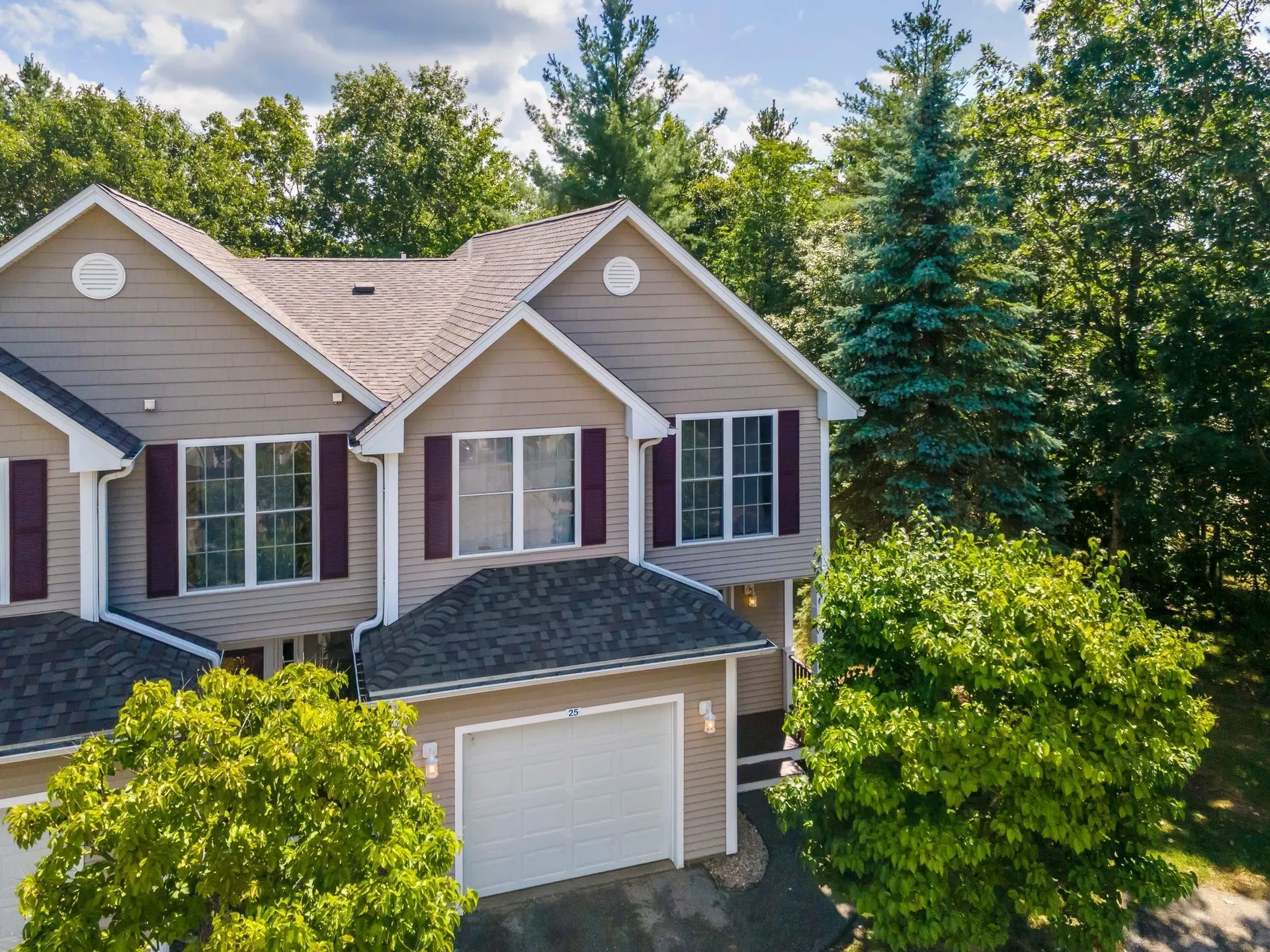 25 Lilac Lane Newmarket NH 03857