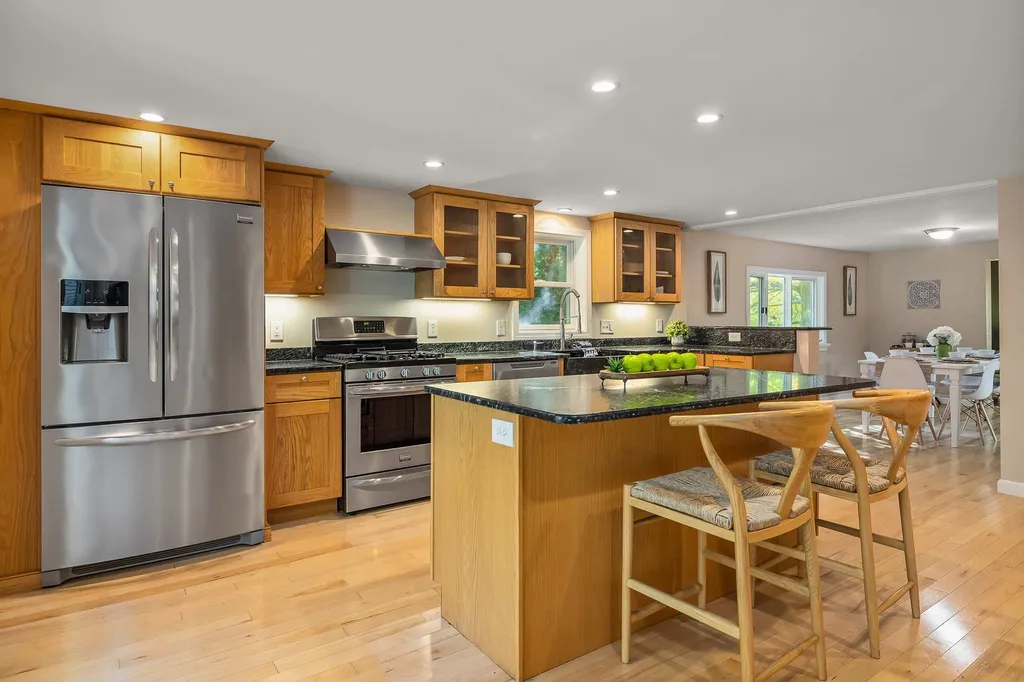 546 Sagamore Avenue Portsmouth NH 03801