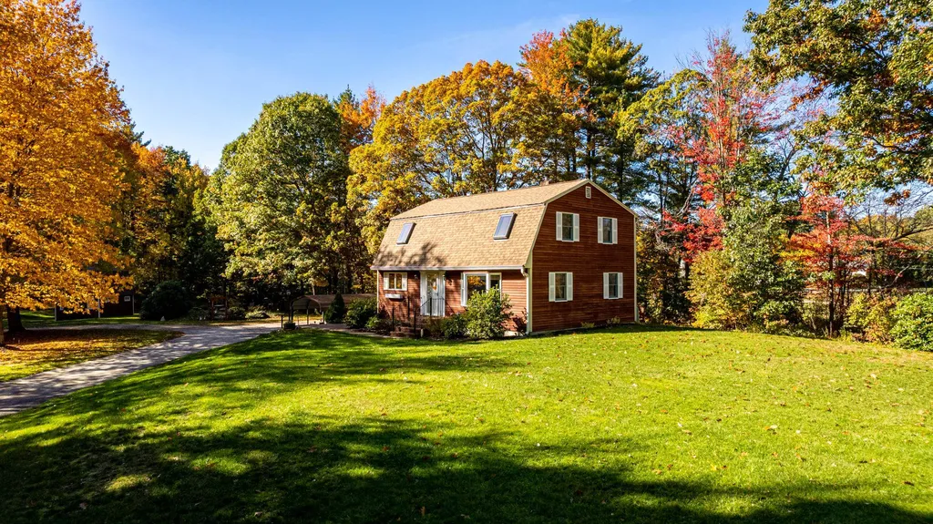 47 Tebbetts Road Rochester NH 03867