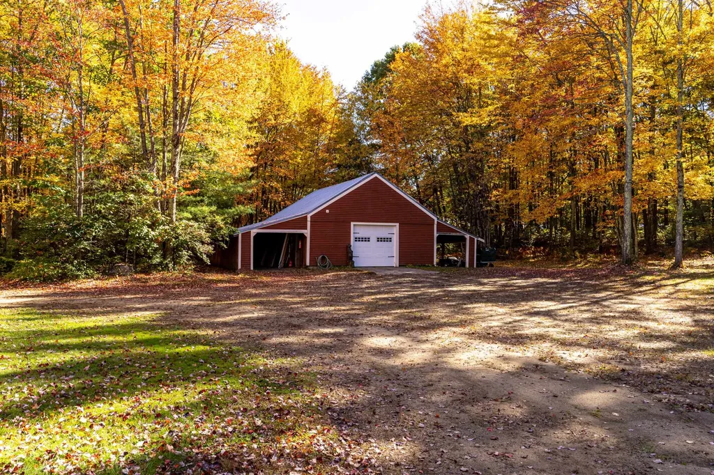 47 Tebbetts Road Rochester NH 03867