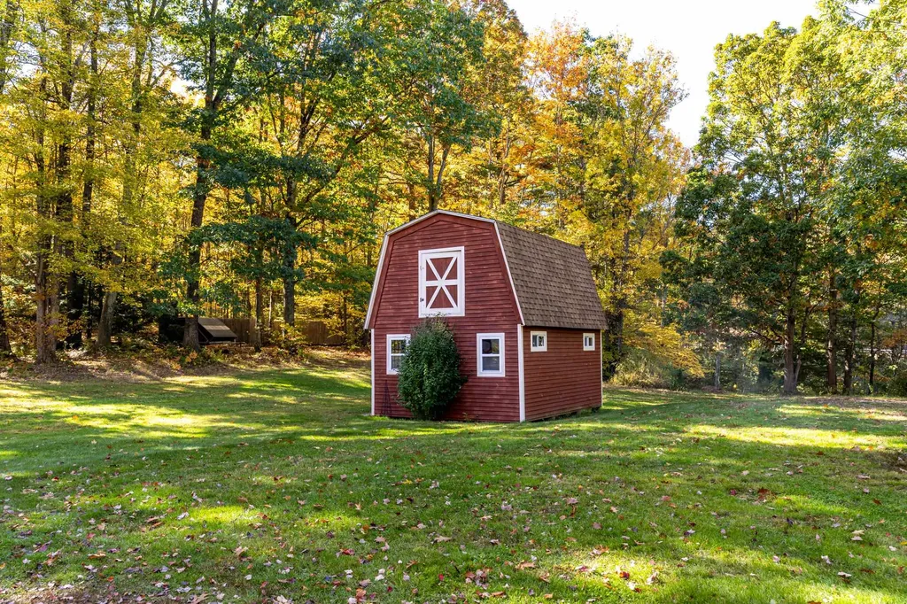 47 Tebbetts Road Rochester NH 03867