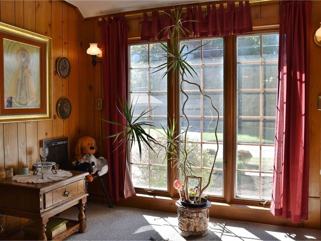 6 Crescent Road Burlington VT 05401