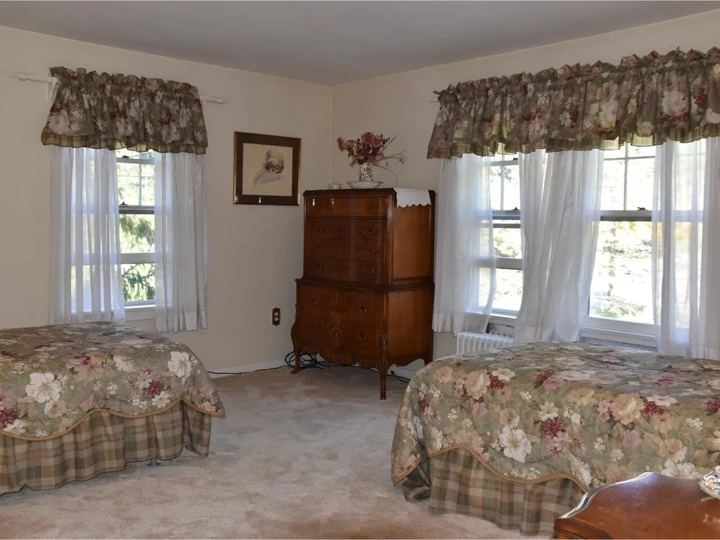 6 Crescent Road Burlington VT 05401