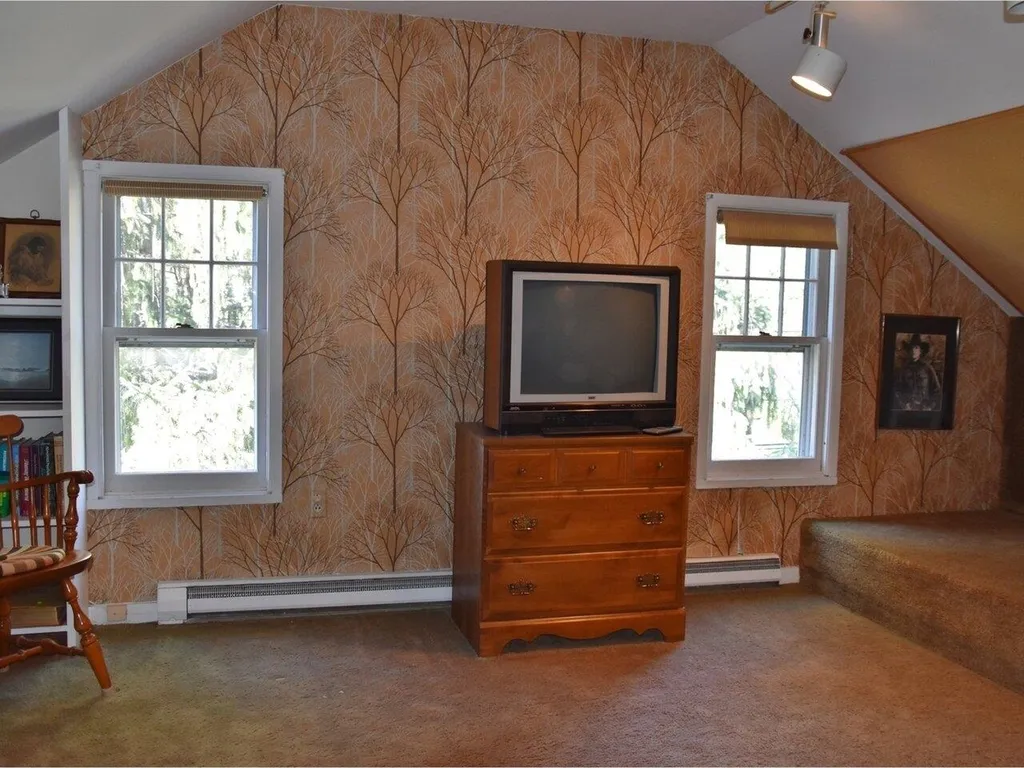 6 Crescent Road Burlington VT 05401