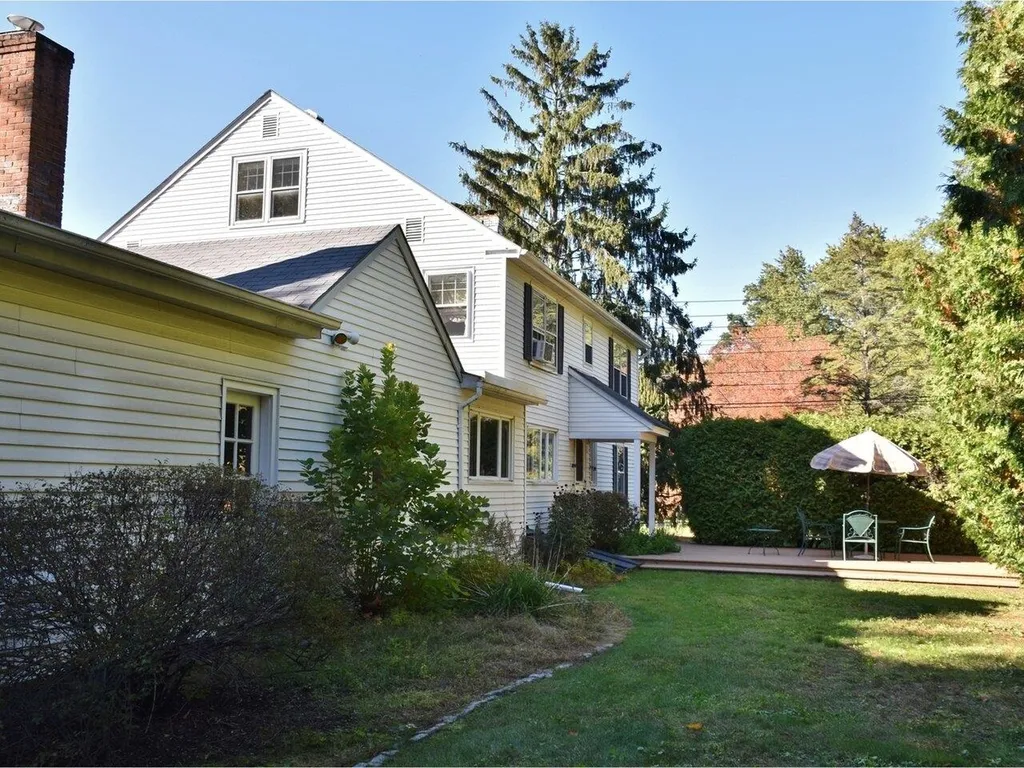 6 Crescent Road Burlington VT 05401