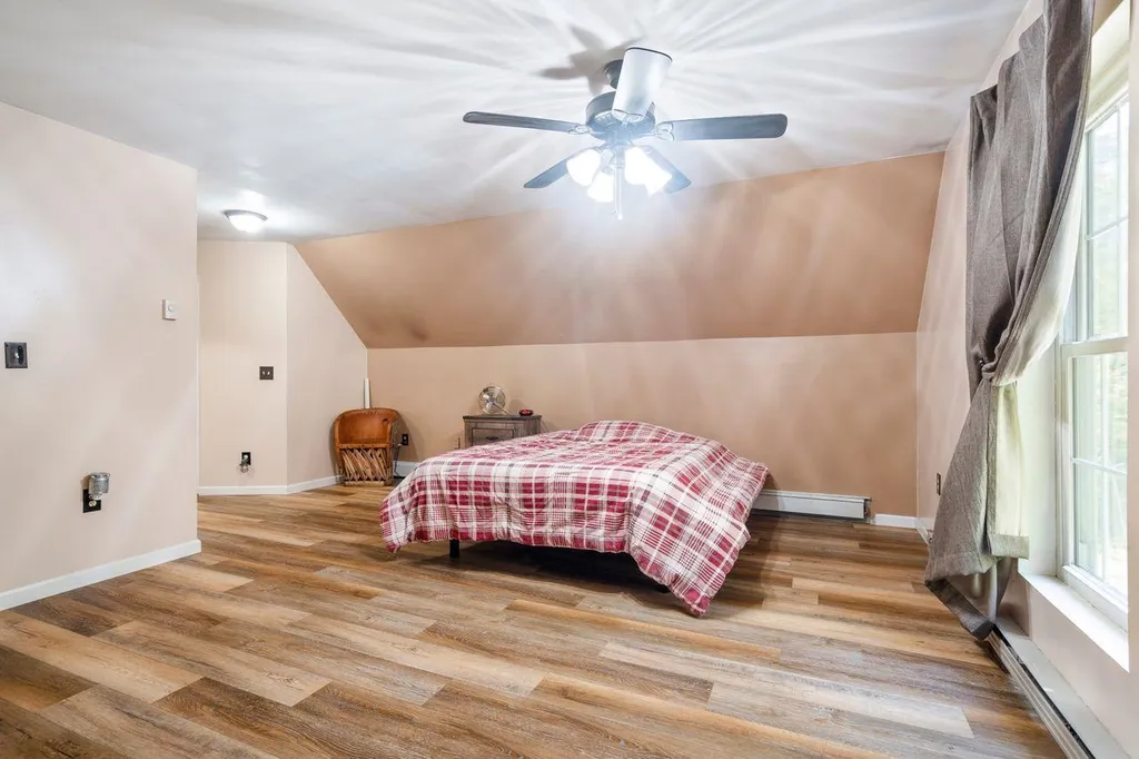 87 Garney Road Brookfield NH 03872