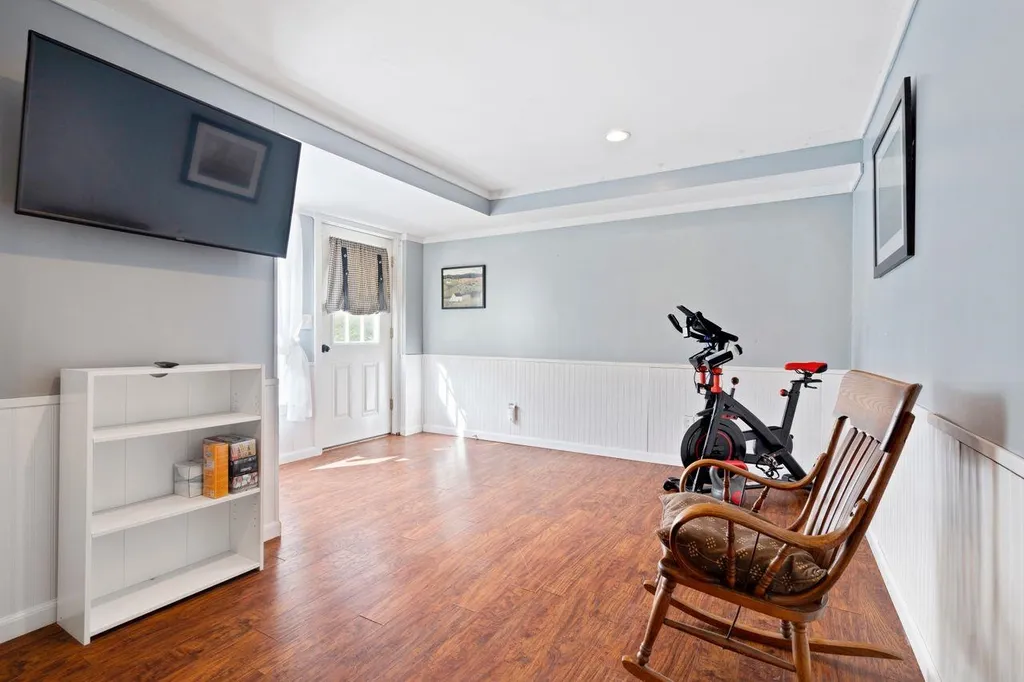 87 Garney Road Brookfield NH 03872