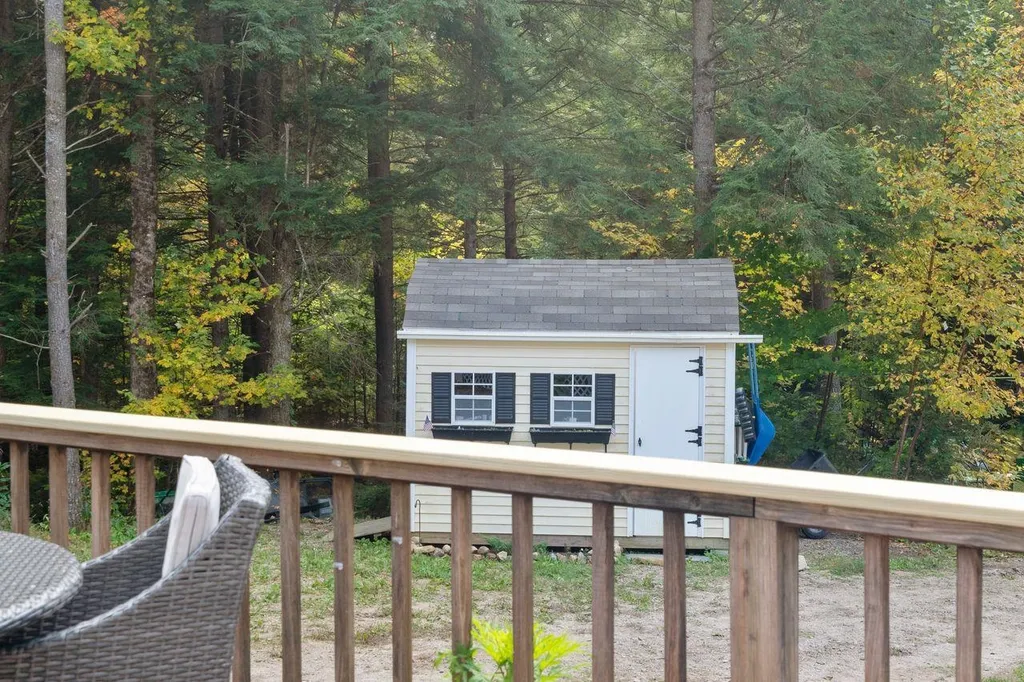 87 Garney Road Brookfield NH 03872