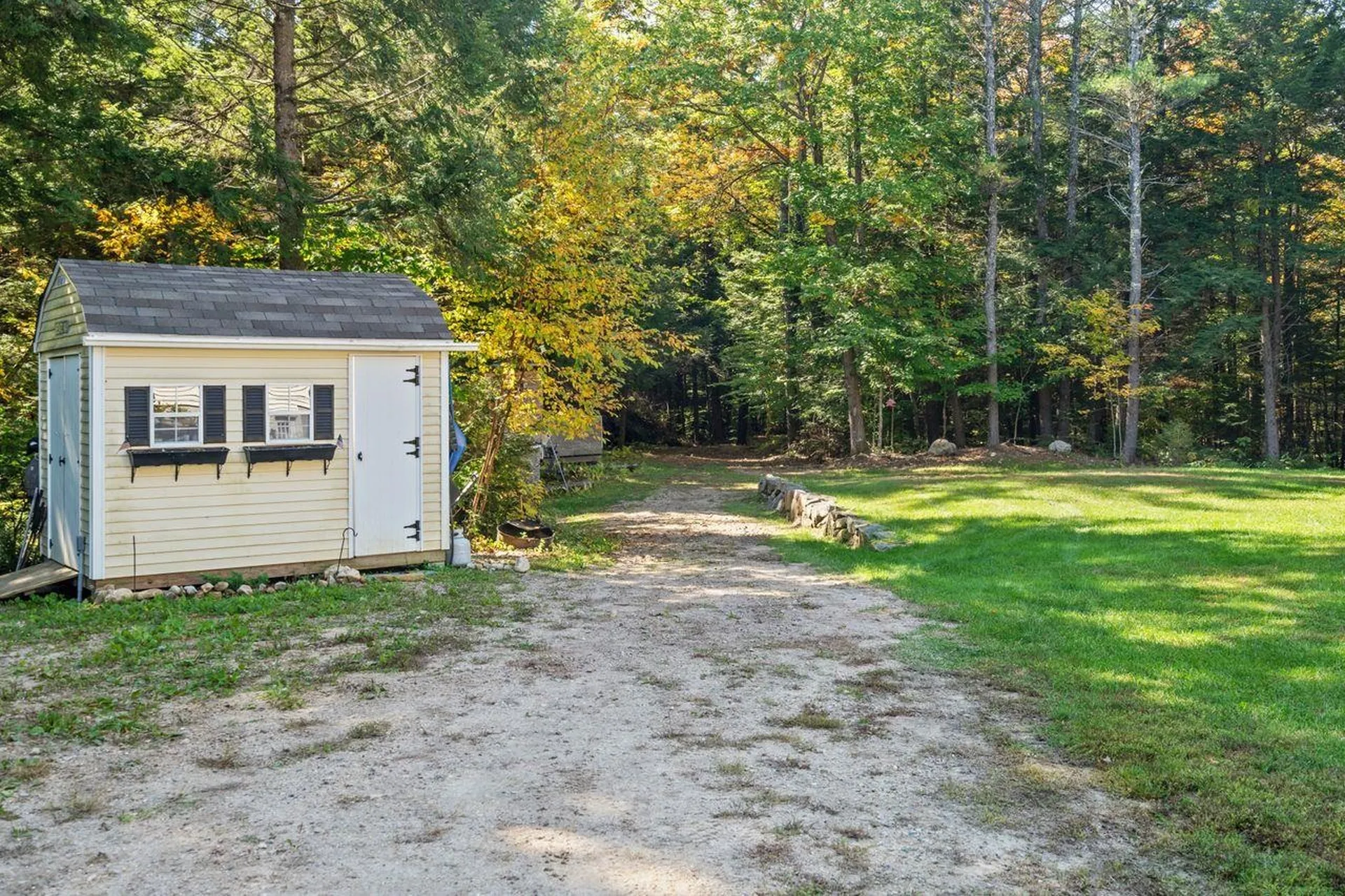 87 Garney Road Brookfield NH 03872