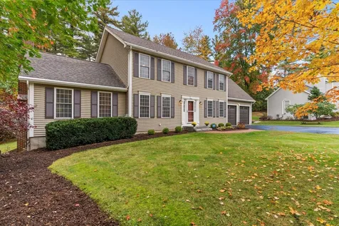 5 Max Lane Concord NH 03301