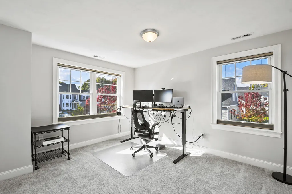 3 Firenze Way Salem NH 03079