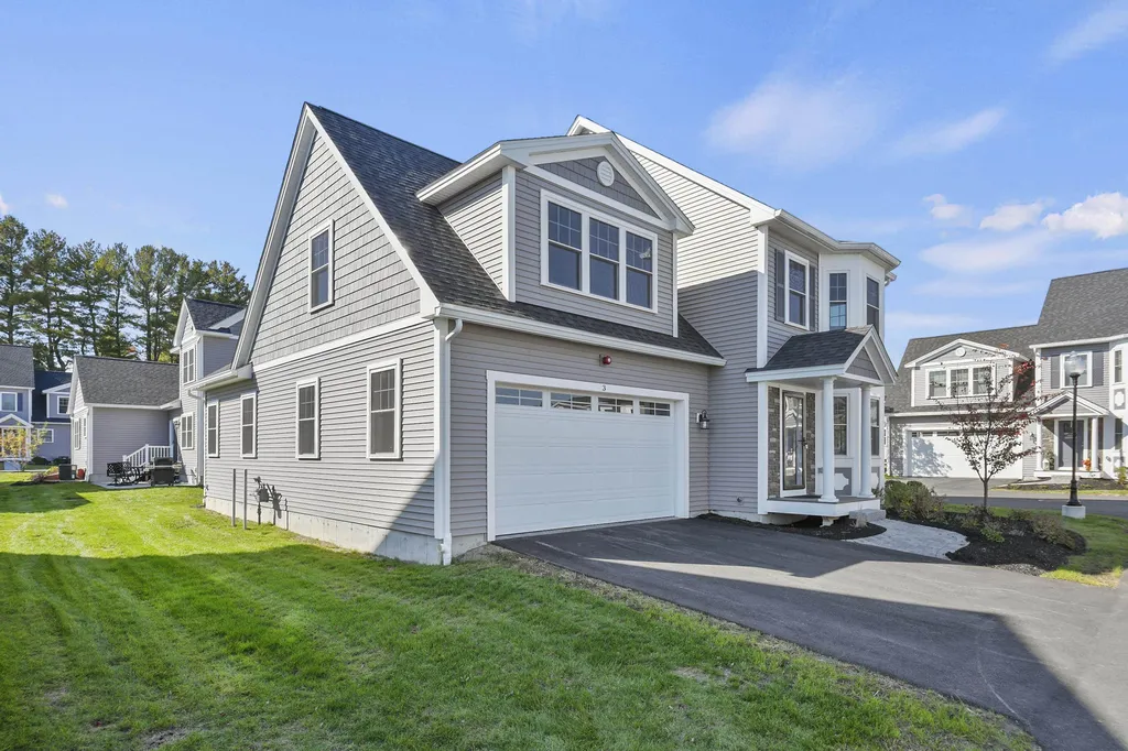 3 Firenze Way Salem NH 03079