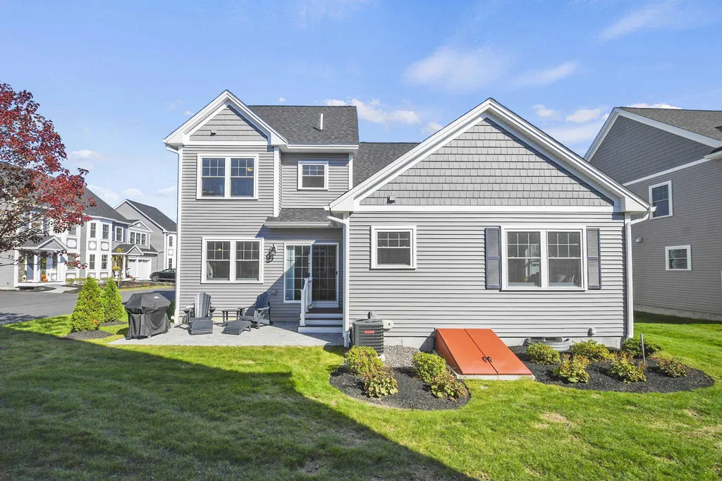 3 Firenze Way Salem NH 03079