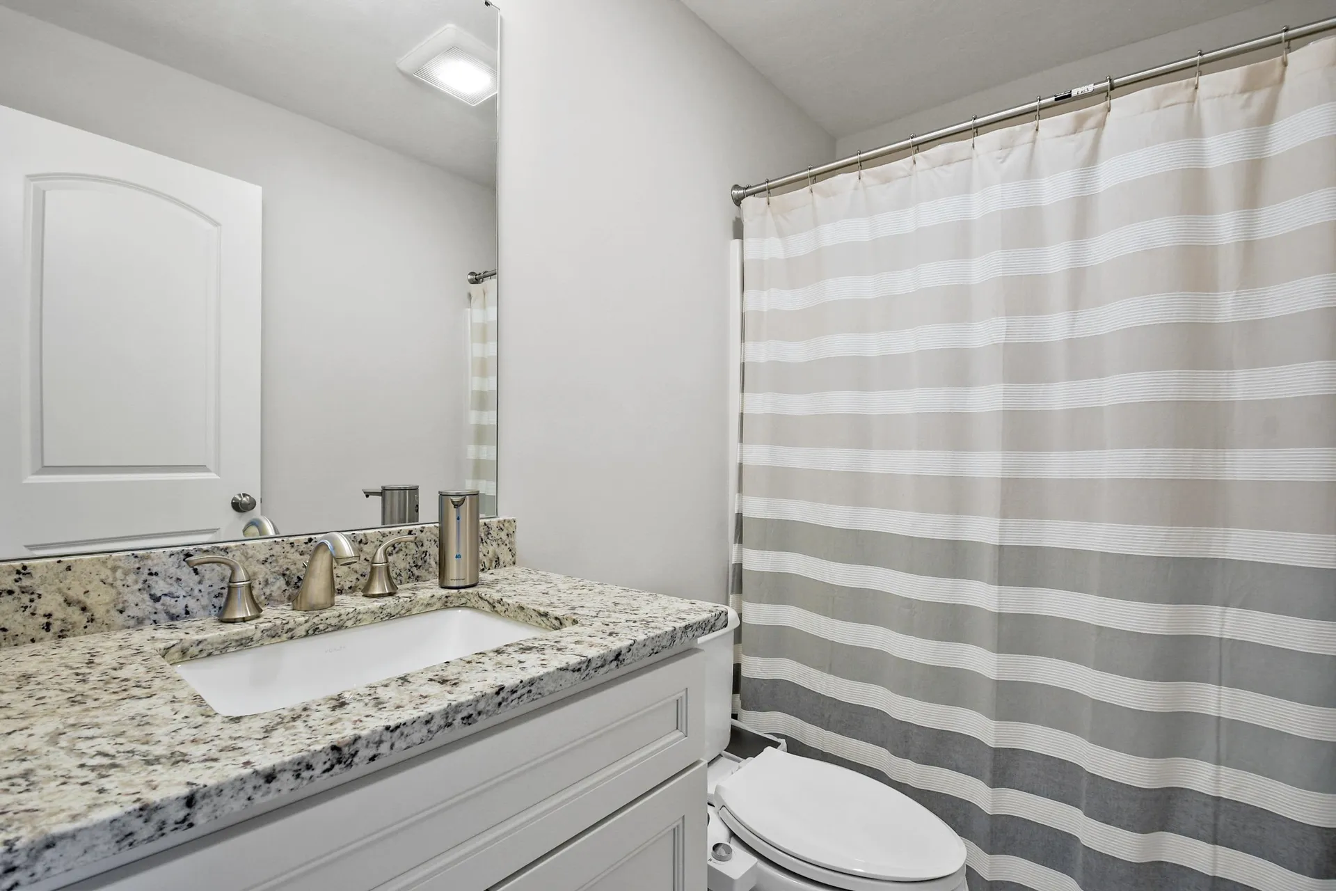 3 Firenze Way Salem NH 03079
